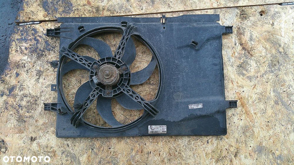 FIAT GRANDE PUNTO 1.4 8V WENTYLATOR CHŁODNICY - 2