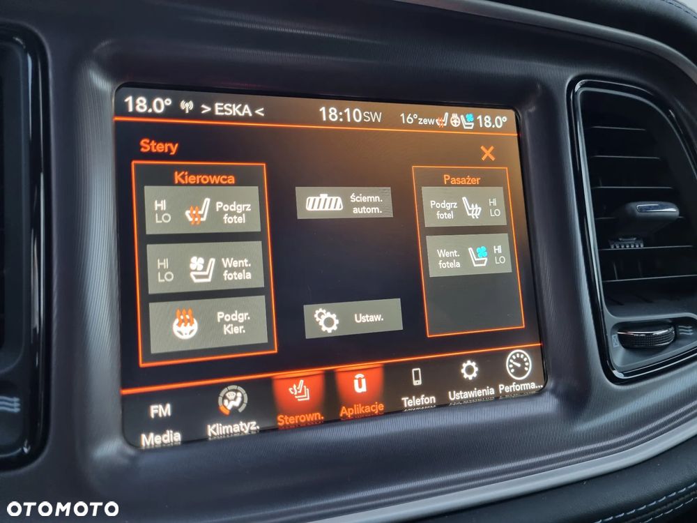 Dodge Challenger 6.4 Scat Pack - 21