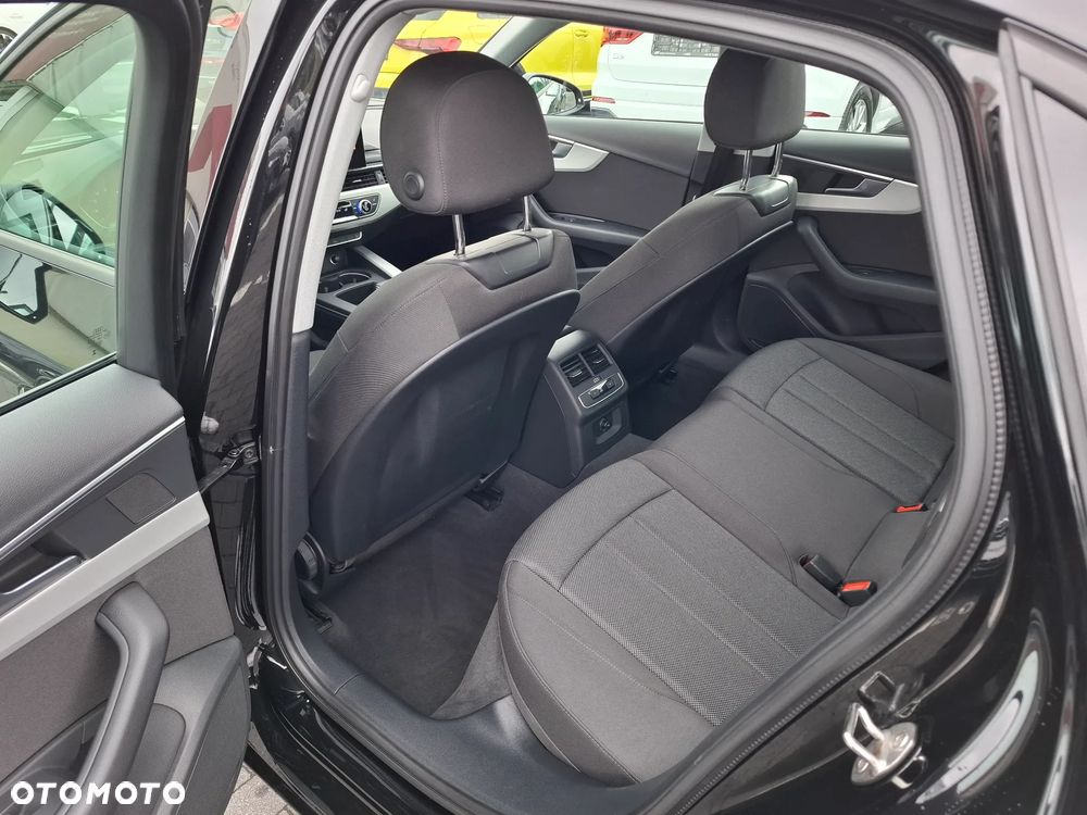 Audi A4 Limousine 35 TFSI mHEV S tronic - 7