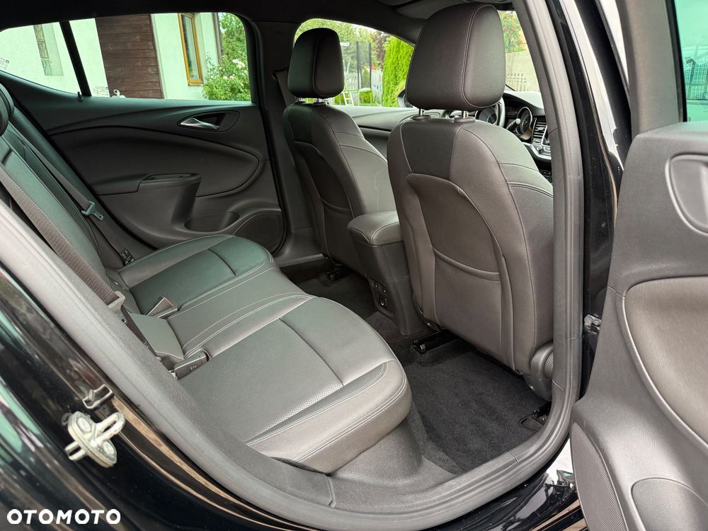 Opel Astra 1.4 Turbo Innovation - 20