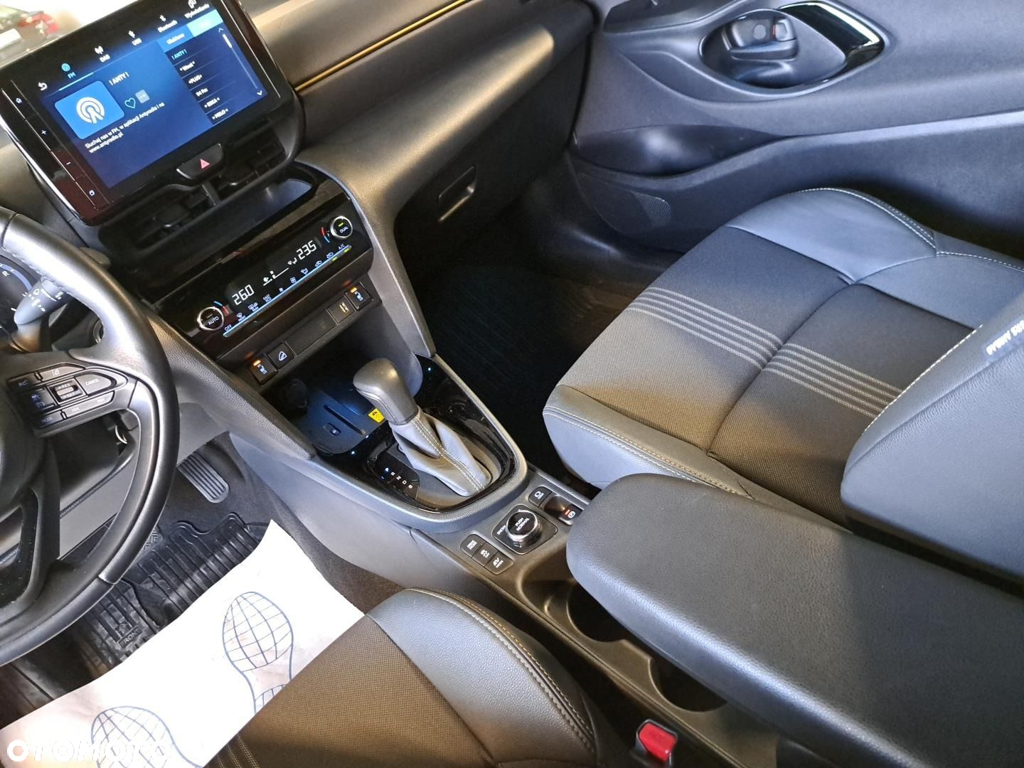 Toyota Yaris Cross - 21