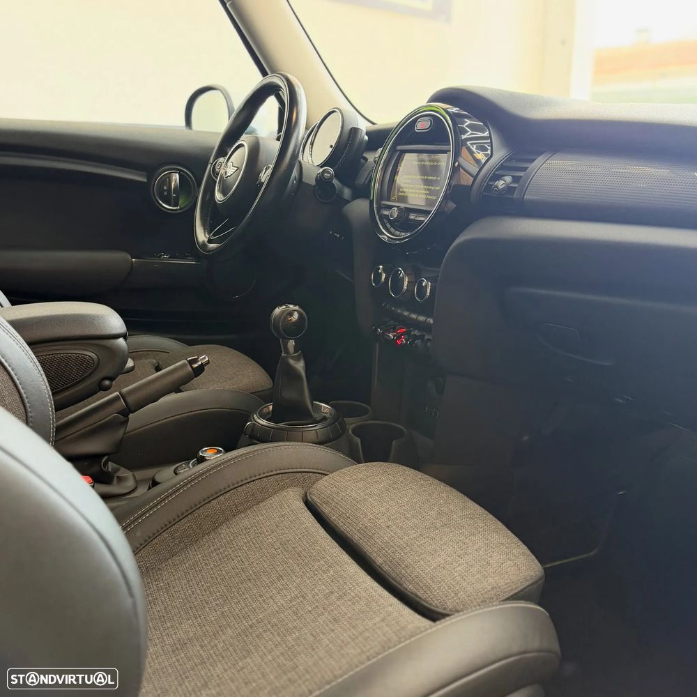 MINI 3 Portas Cooper D - 8