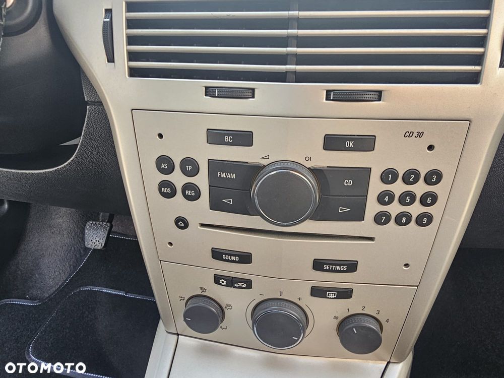 Opel Astra 1.6 Comfort / Cool - 14