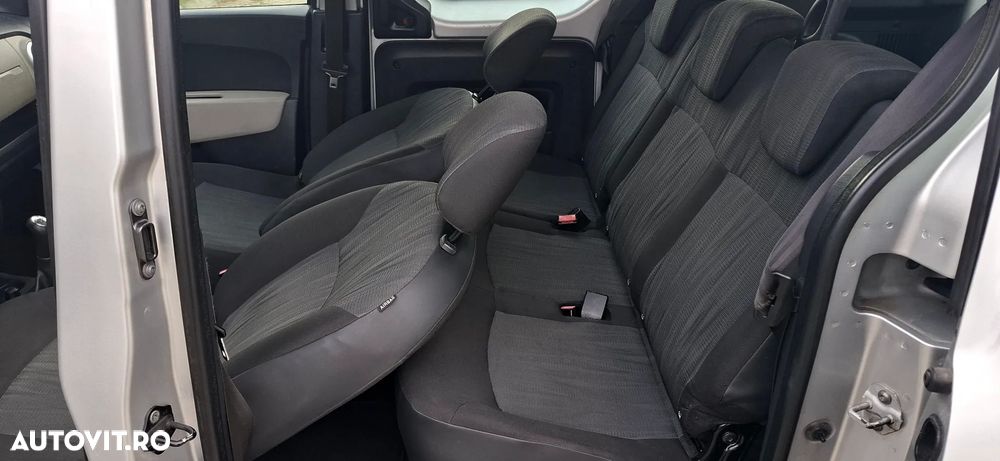 Dacia Dokker dCi 90 Laureate - 17