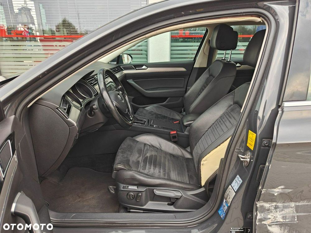 Volkswagen Passat - 10