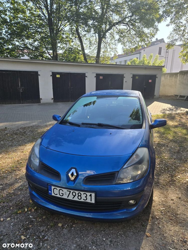 Renault Clio - 1