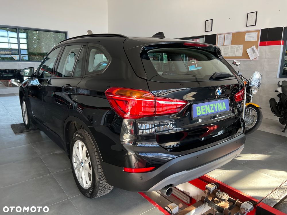 BMW X1 sDrive18i Business Edition - 5