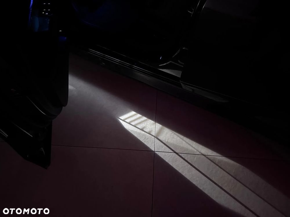 BMW Seria 5 520d xDrive mHEV M Sport - 9