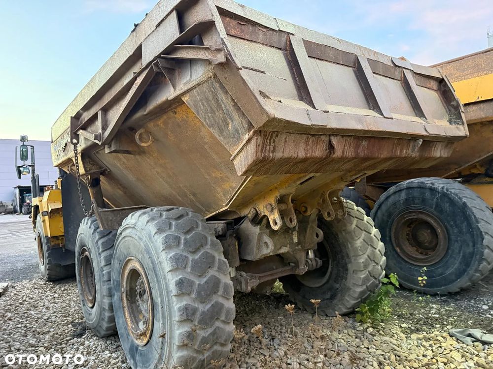 Komatsu HM300-2 - 6