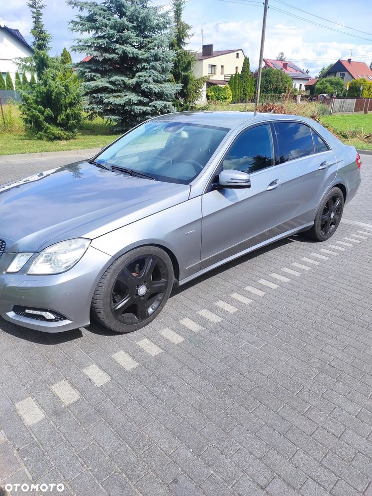 Mercedes-Benz Klasa E 350 CGI BlueEFFICIENCY Avantgarde - 3