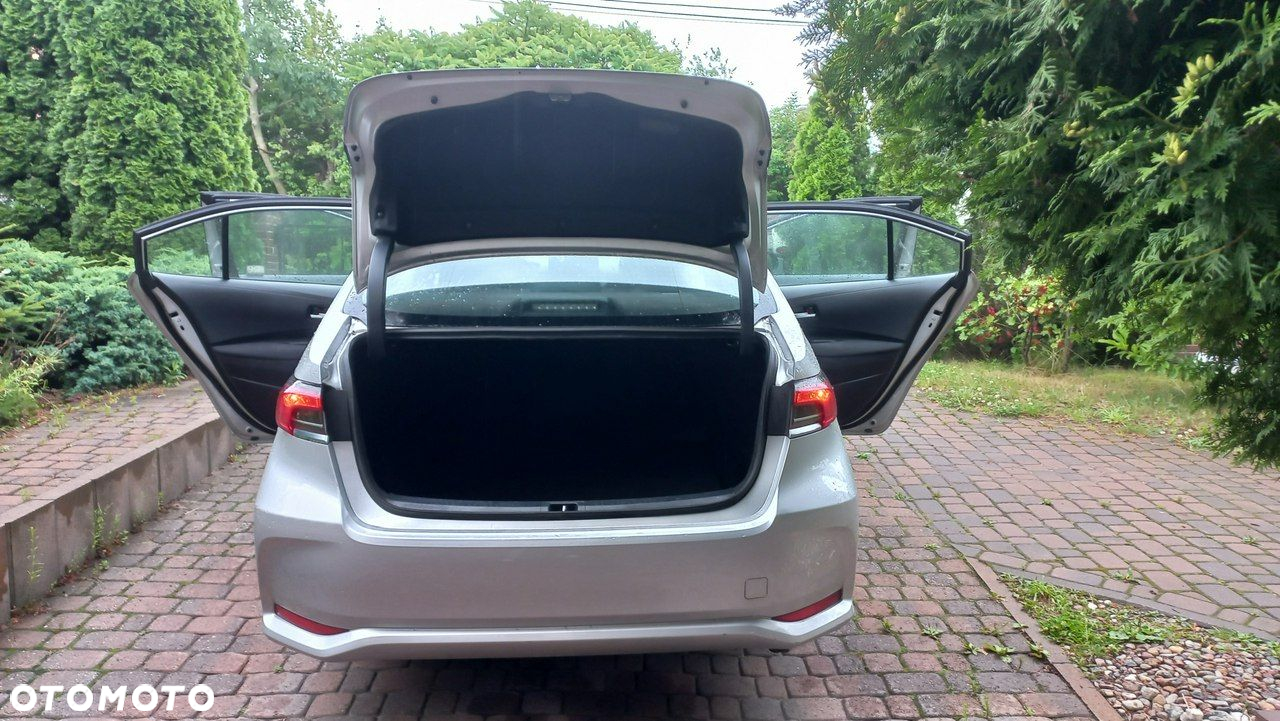 Toyota Corolla - 5