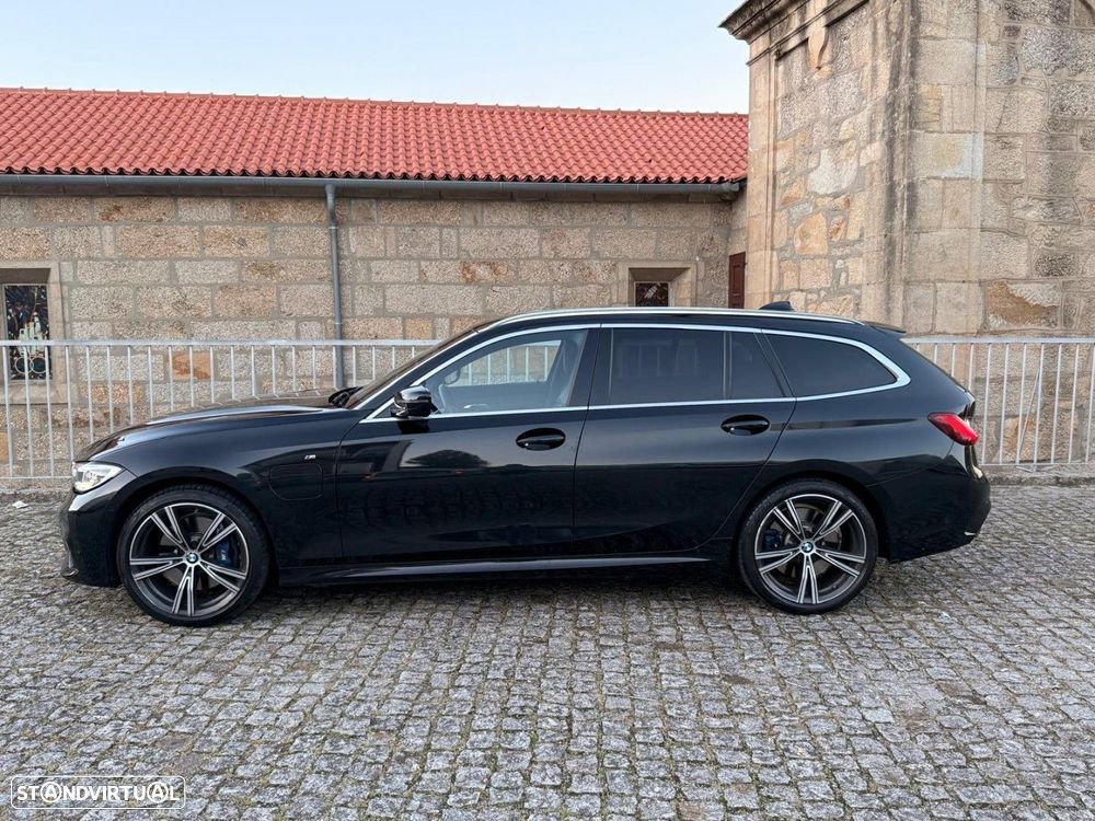 BMW 330 e Touring Pack M Auto - 39