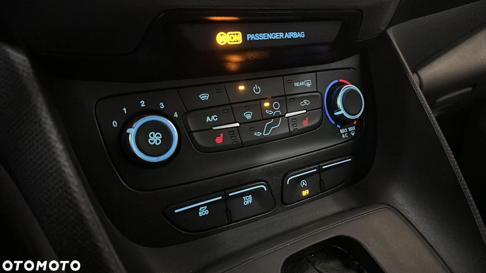 Ford transit-connect - 24