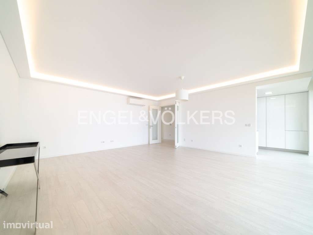 Exclusividade, Vista Mar e Bem-Estar | Apartamento T2 com Jacuzzi P... - Grande imagem: 2/26