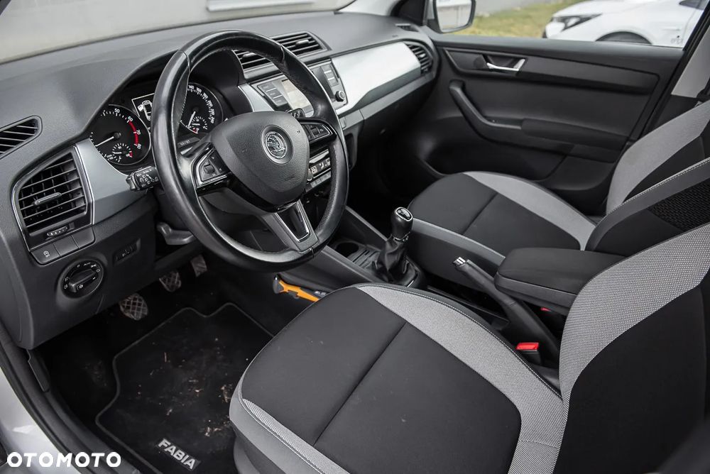 Skoda Fabia - 15