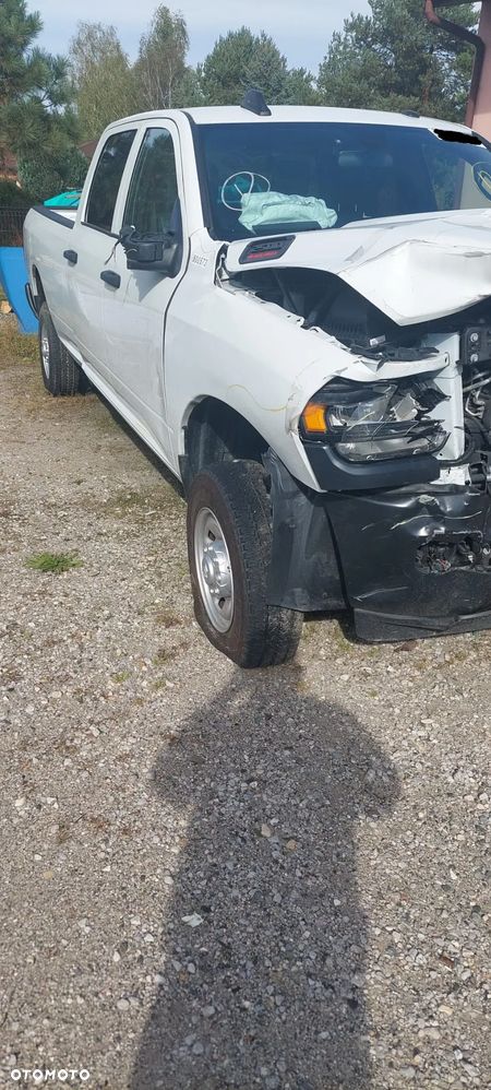 Dodge RAM - 4