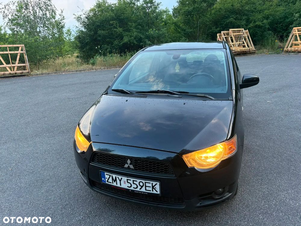 Mitsubishi Colt - 1