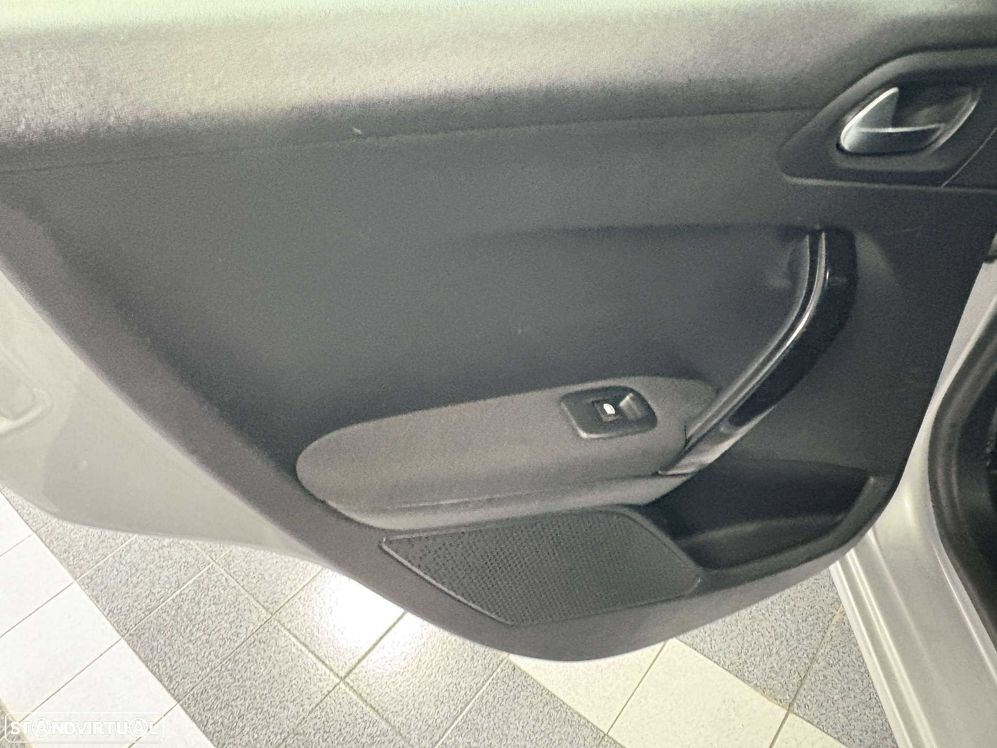 Peugeot 208 1.2 PureTech Signature - 22