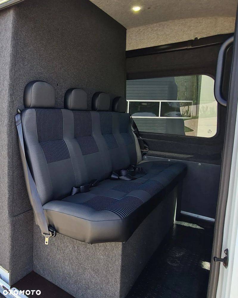 Ford TRANSIT JUMBO BRYGADÓWKA 7 OSÓB KAMERA CZUJNIKI PRZÓD/TYŁ TEMPOMAT NR.28 - 28