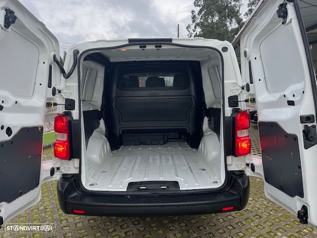 Peugeot EXPERT 2.0 122CV LONGA 6 LUG. - 7