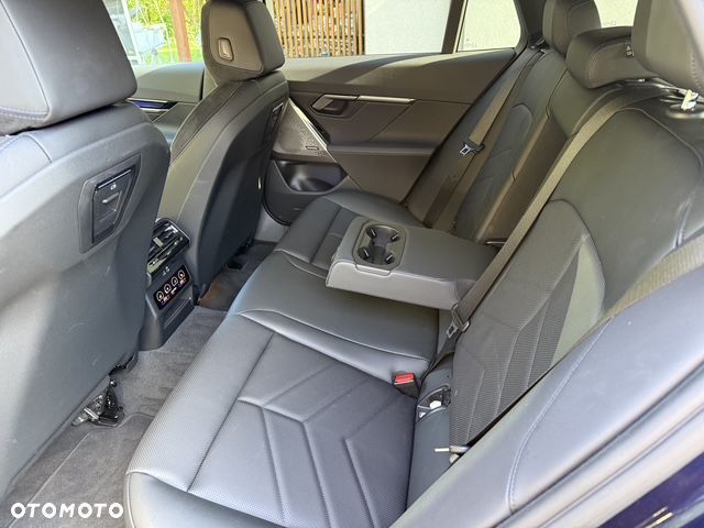 BMW i5 83.9kWh eDrive40 - 13