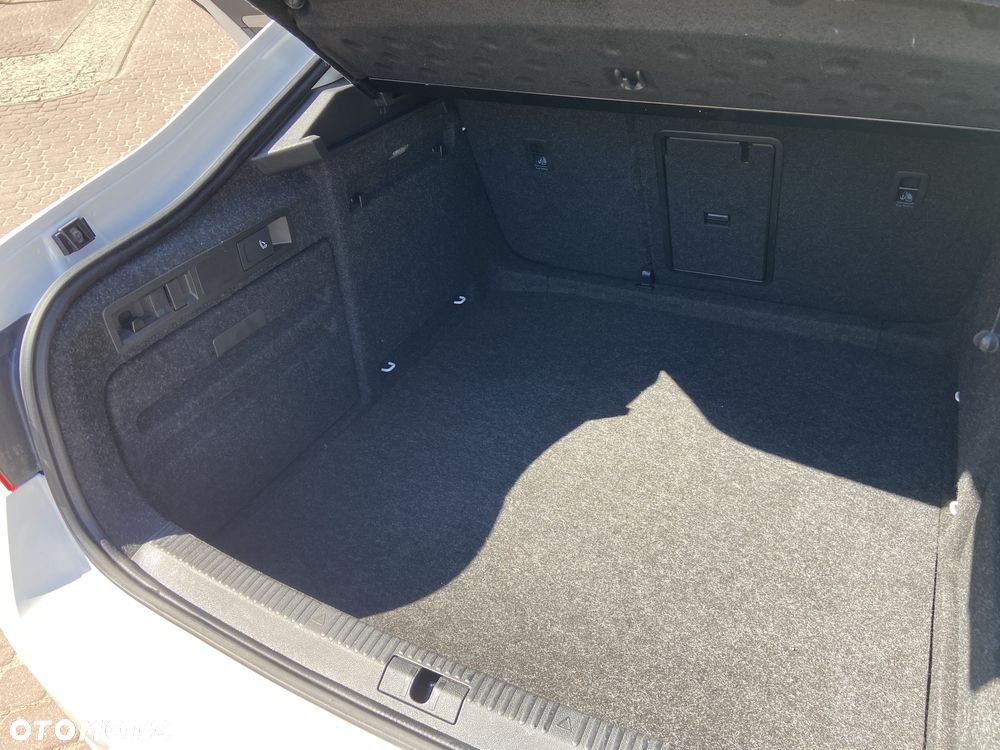 Skoda Superb 2.0 TDI Ambition - 24