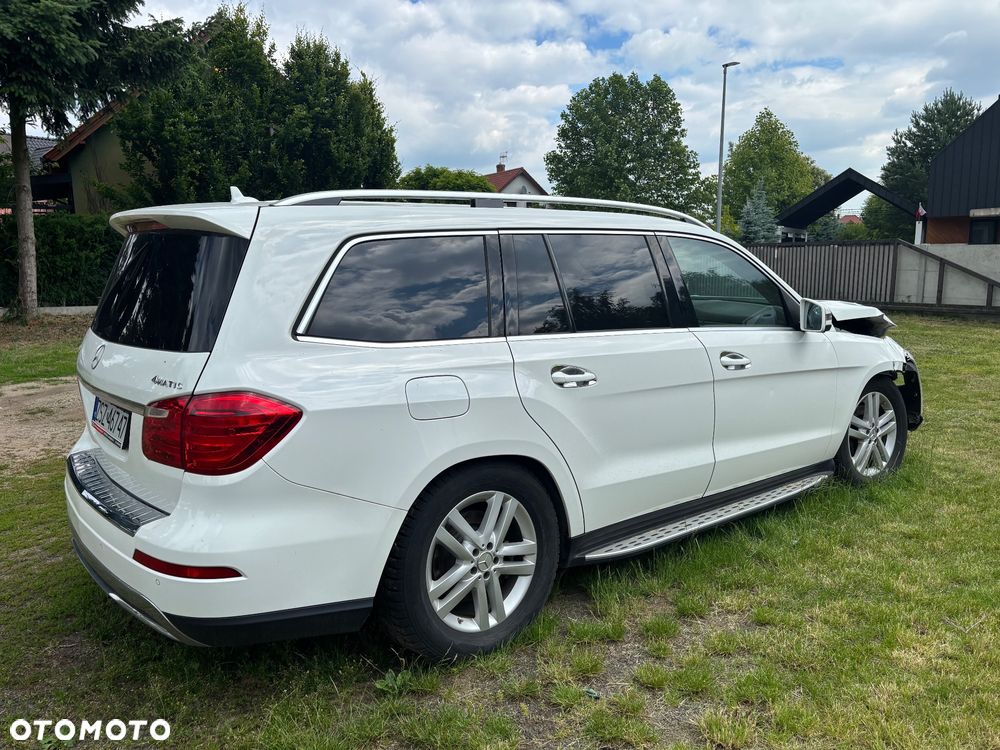 Mercedes-Benz GL 500 4-Matic - 12