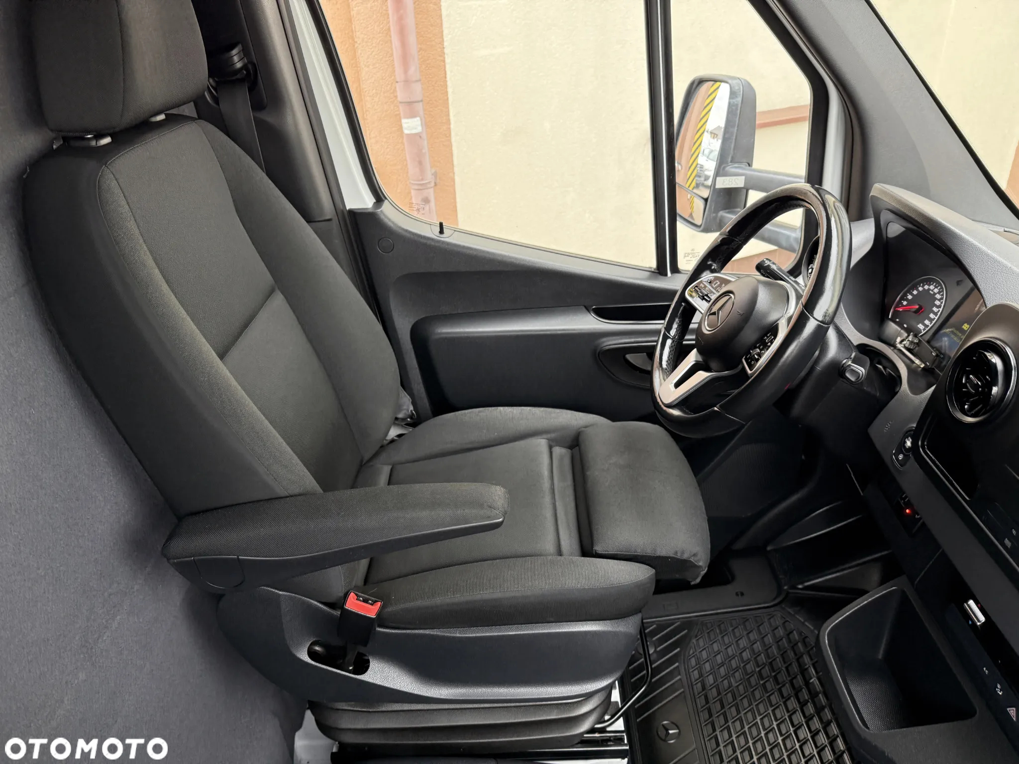 Mercedes-Benz Sprinter 3.0 V6 Izoterma Winda - 26