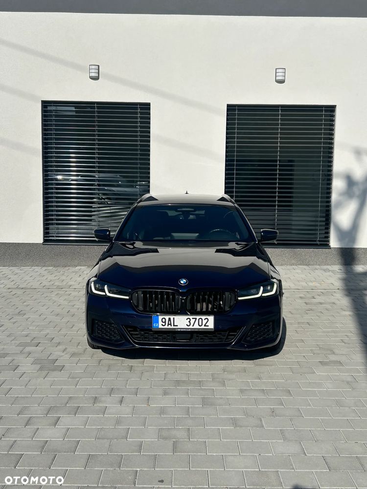 BMW Seria 5 520d M Sport - 2