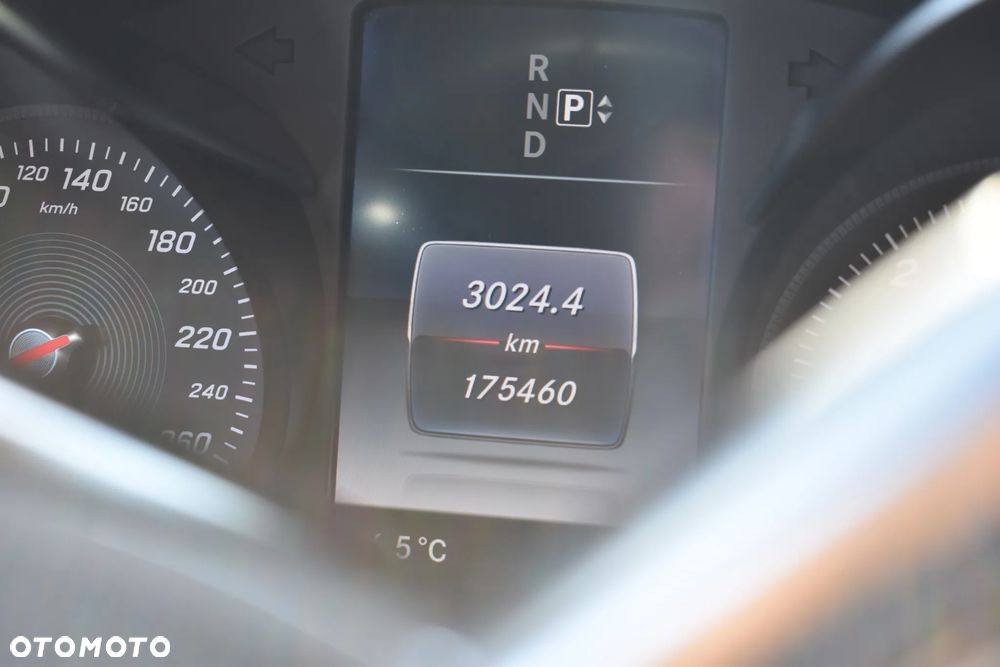 Mercedes-Benz Klasa C 250 (BlueTEC) d 4-Matic 7G-TRONIC - 22