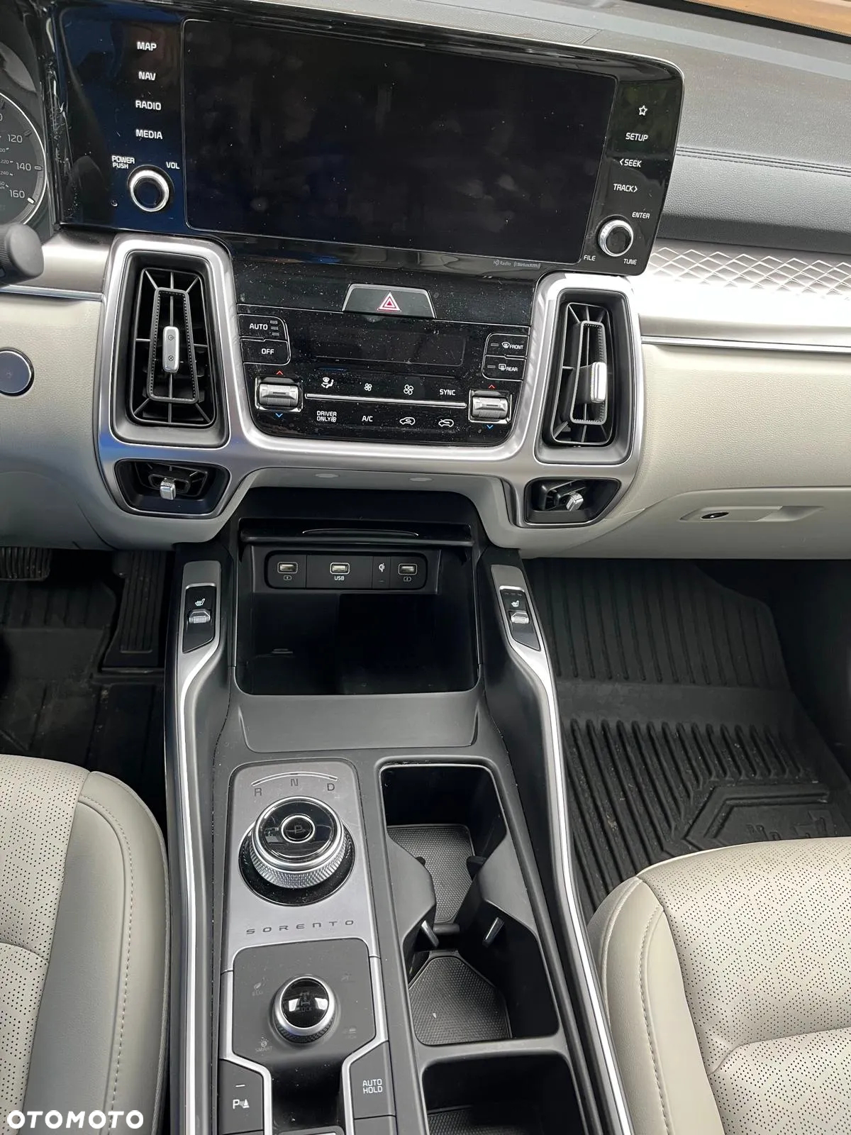 Kia Sorento - 26