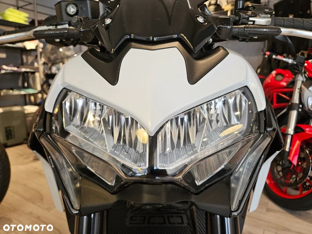Kawasaki Z 900 - 7