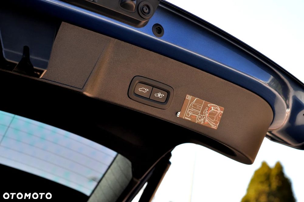 Volvo XC 40 T3 Geartronic RDesign - 20