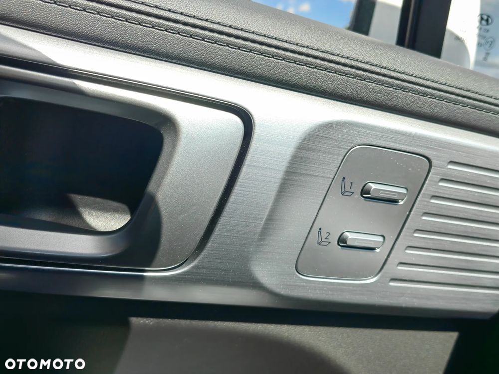 Hyundai Santa Fe ver-1-6-t--gdi-hev-platinum-4wd-7os - 10