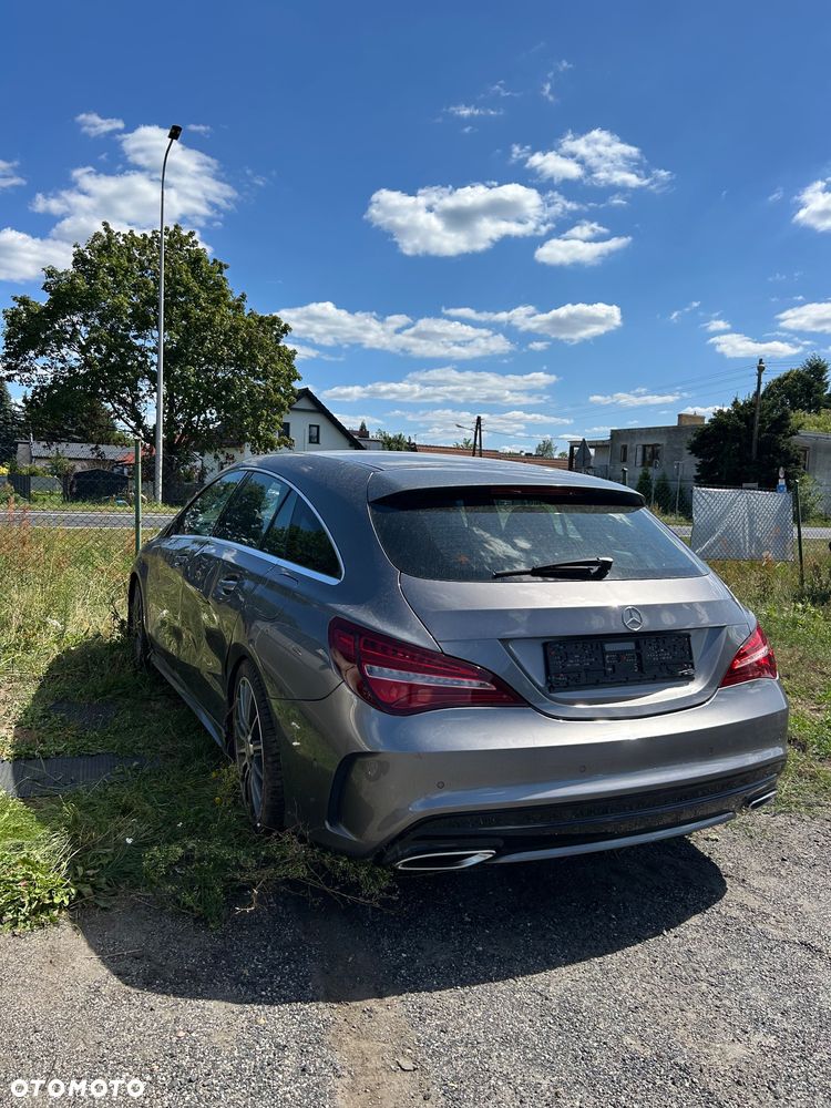 Mercedes-Benz CLA 200 AMG Line - 2