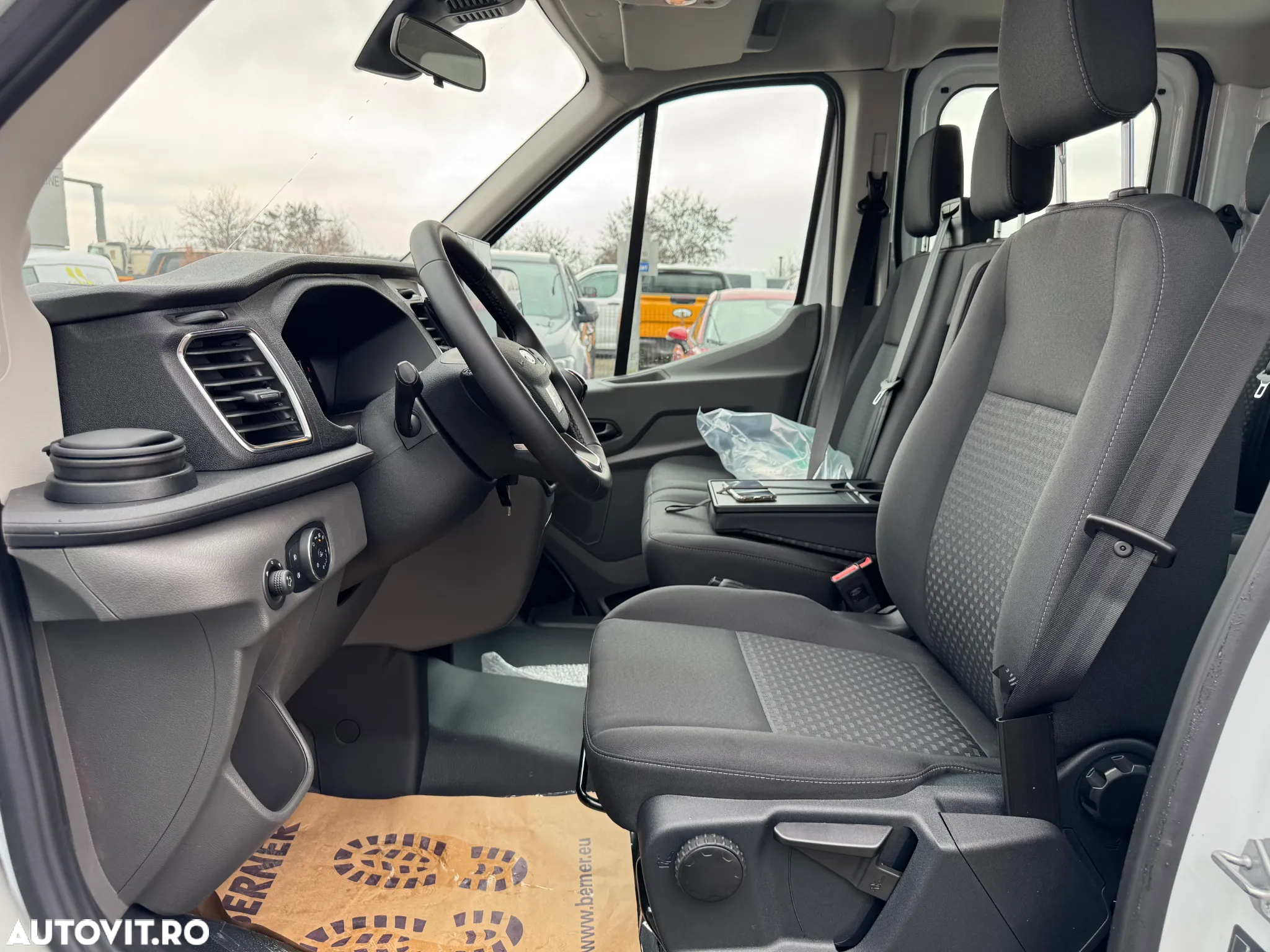 Ford Transit - 12