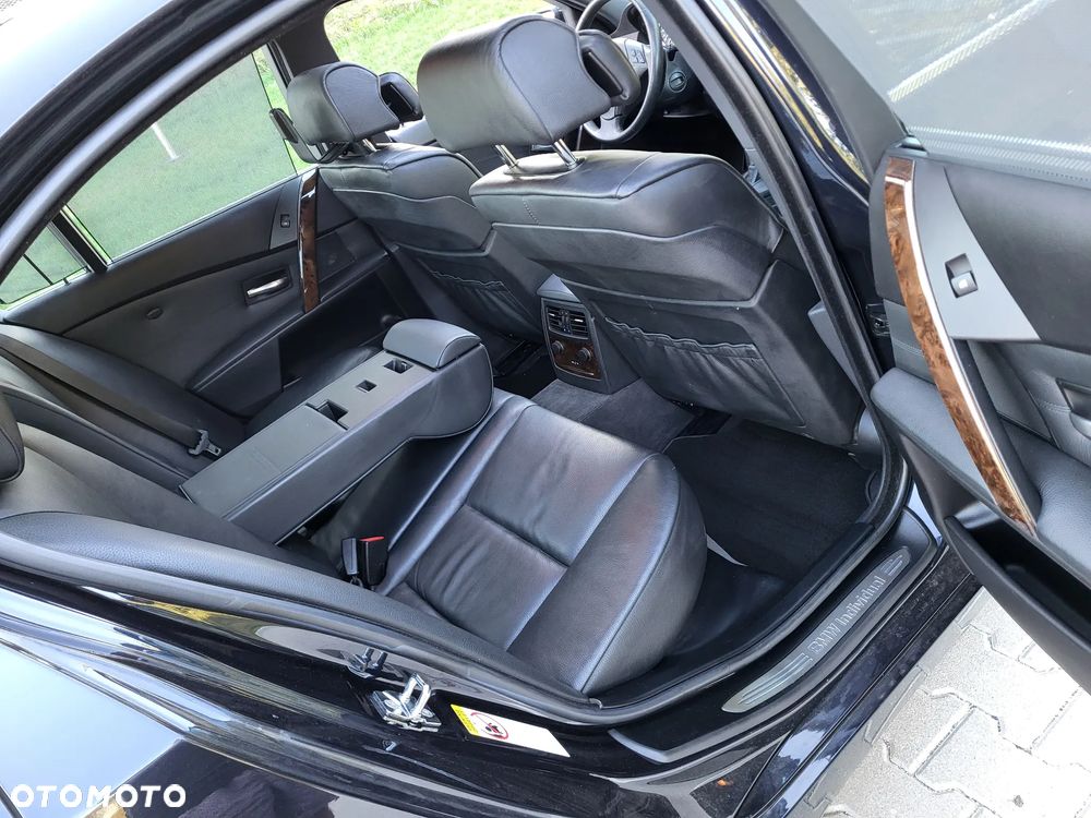 BMW Seria 5 - 24