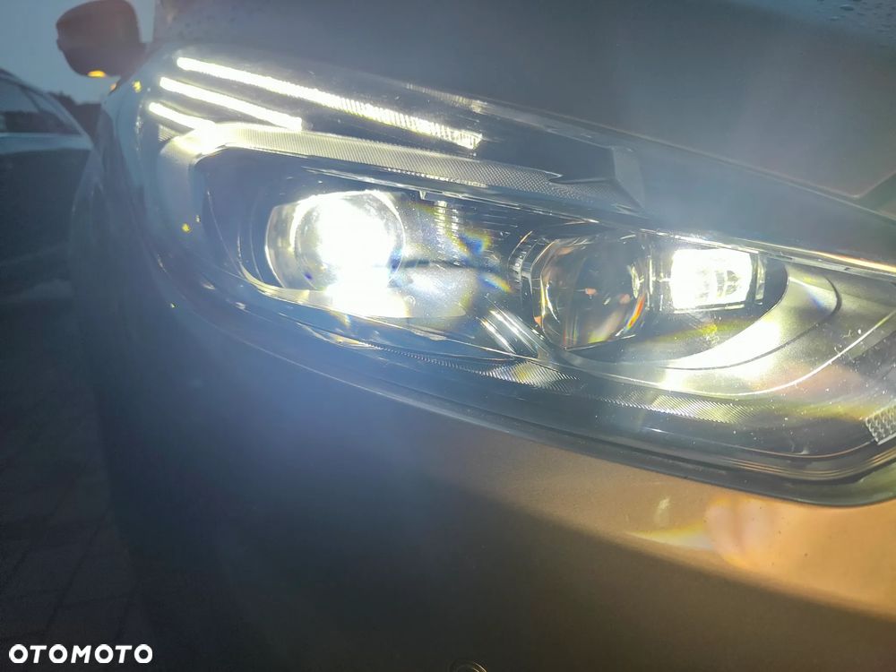Ford S-Max - 9