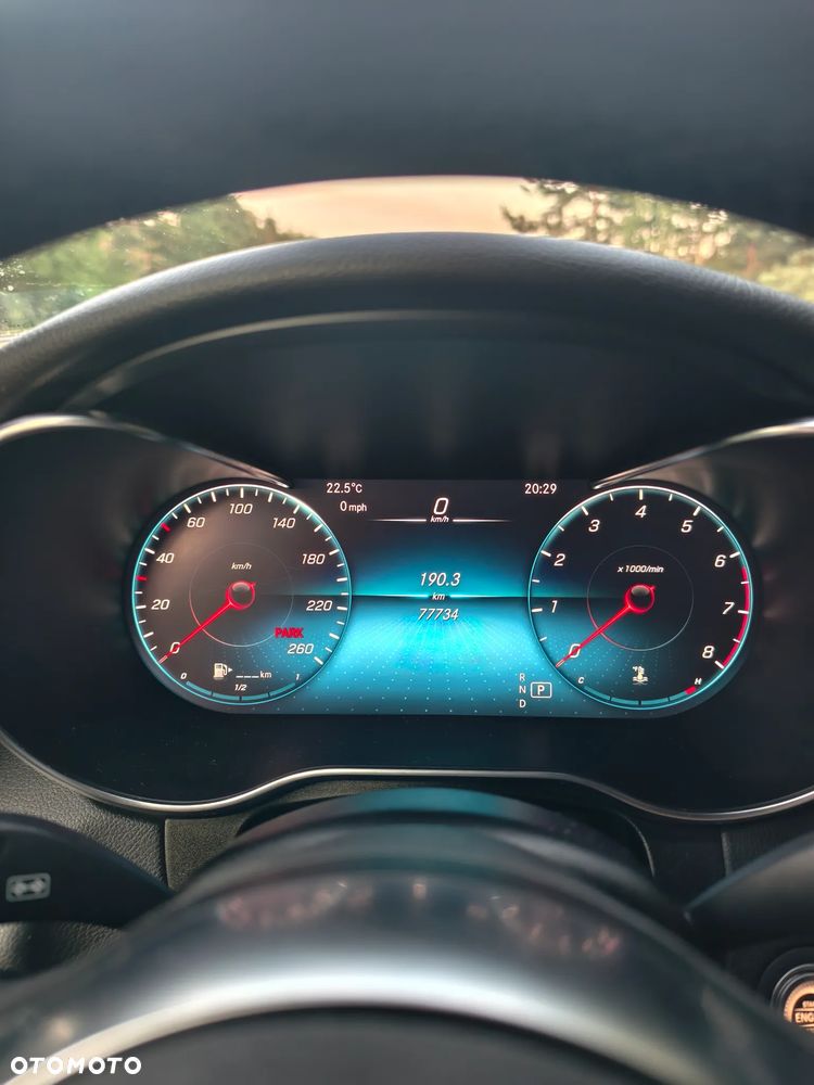 Mercedes-Benz GLC - 16