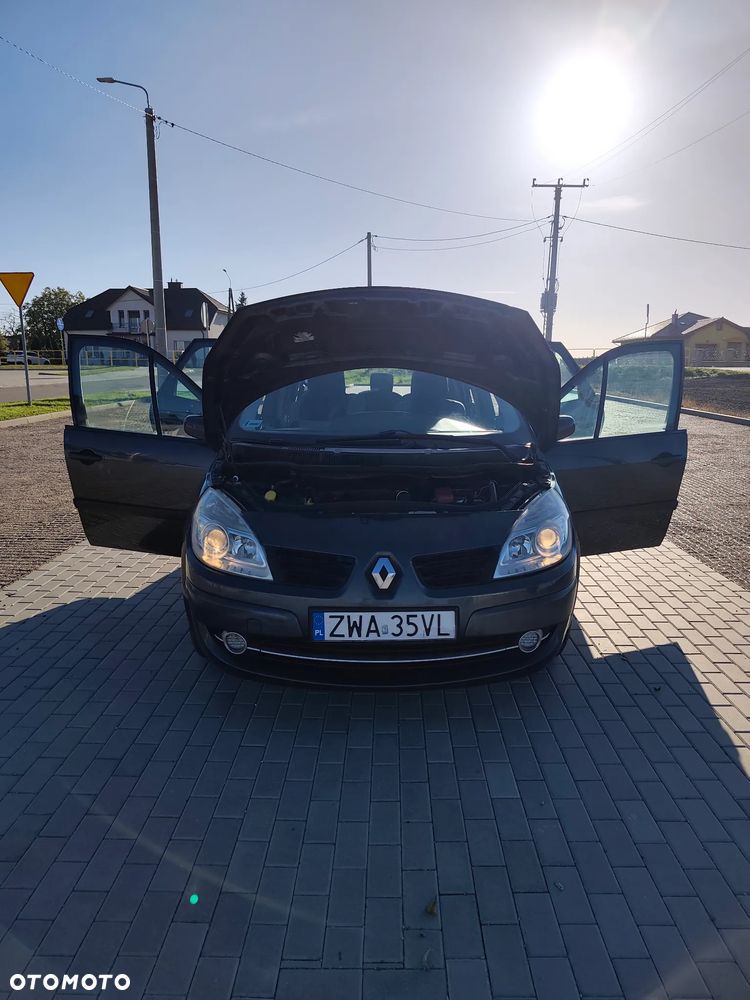 Renault Scenic - 23