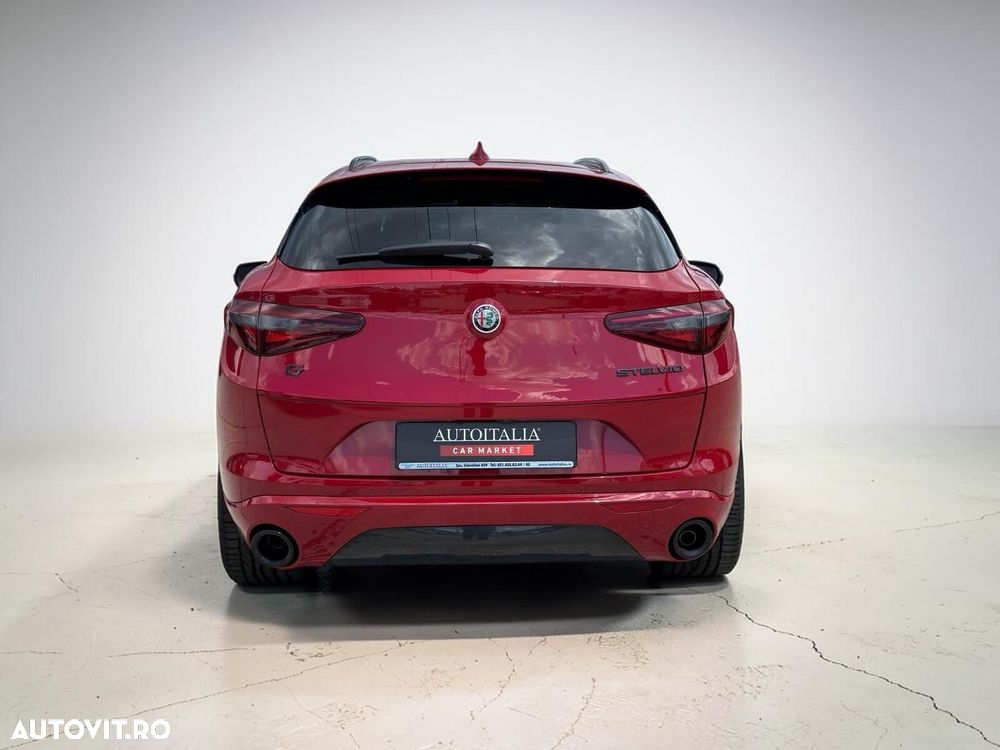 Alfa Romeo Stelvio - 3