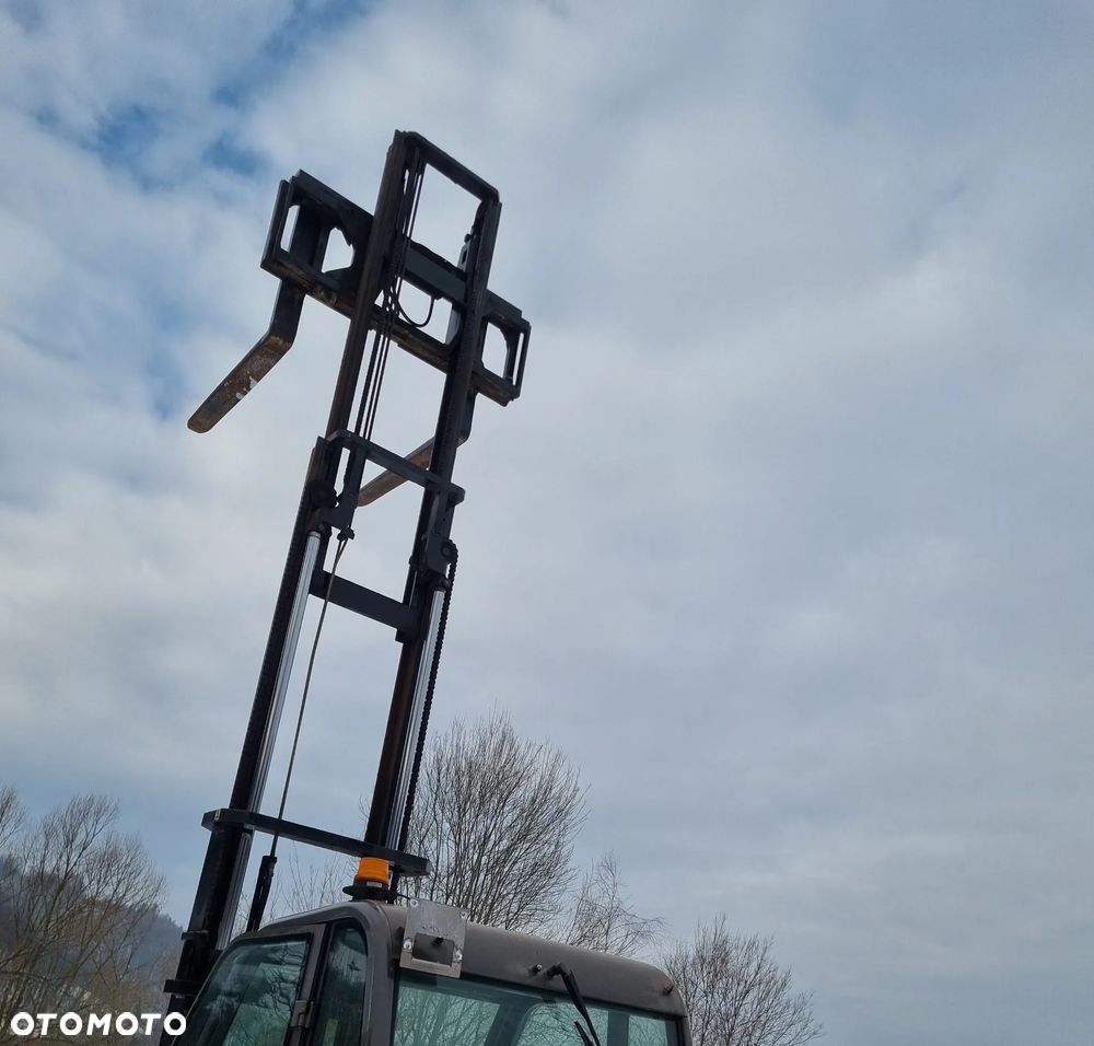 Manitou M30-4 T Wózek Widłowy 4X4 TERENOWY JAK NOWY! 2013r z Norwegii. Silnik PERKINS TURBO 100KM! DEKRA do 2026roku! 3 tony Udzwig! Posuw wideł Hydrauliczny! Jazda REWERS+4 biegi. Ani deka luzów czy wycieków! Zadbana Maszyna! - 33