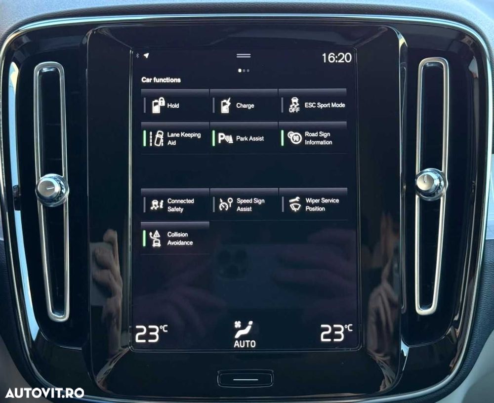 Volvo XC 40 Recharge T4 Twin Engine AT7 Inscription Expression - 25