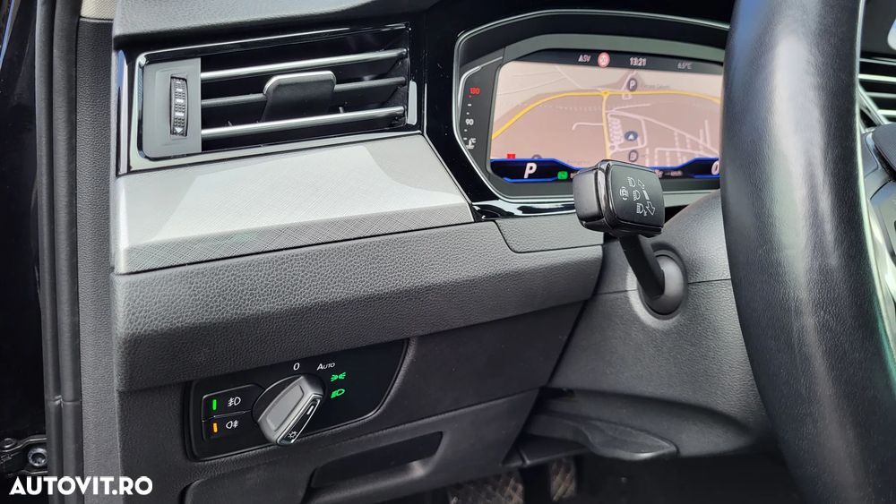 Volkswagen Passat Variant 2.0 TDI DSG Business - 27