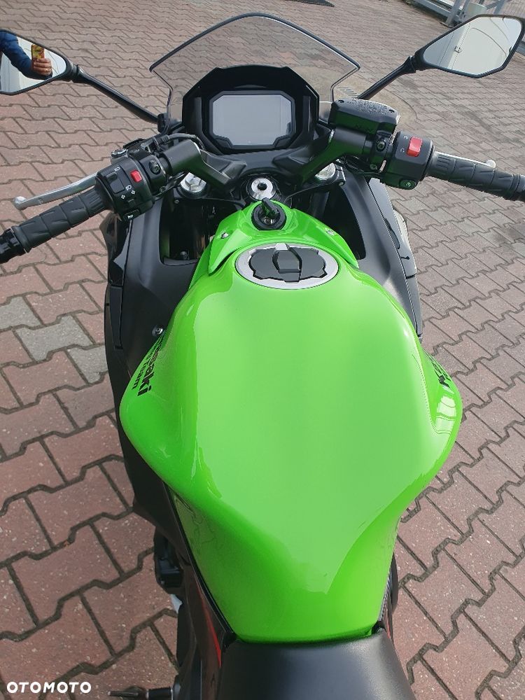Kawasaki Ninja - 19