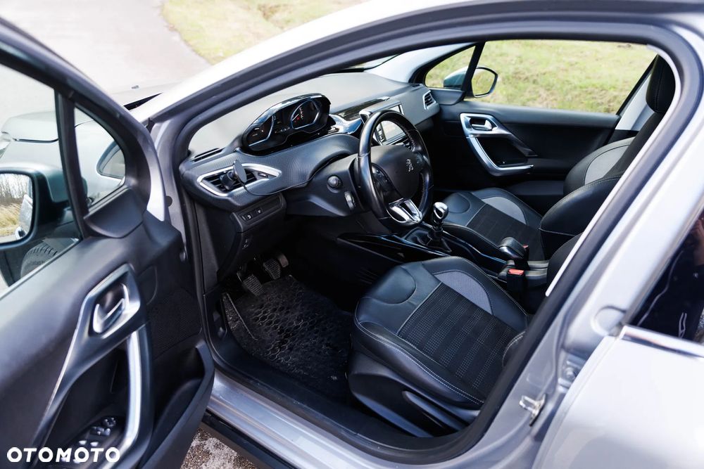 Peugeot 2008 1.5 BlueHDi Allure - 10