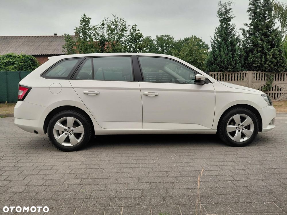 Skoda Fabia 1.2 TSI Ambition - 2