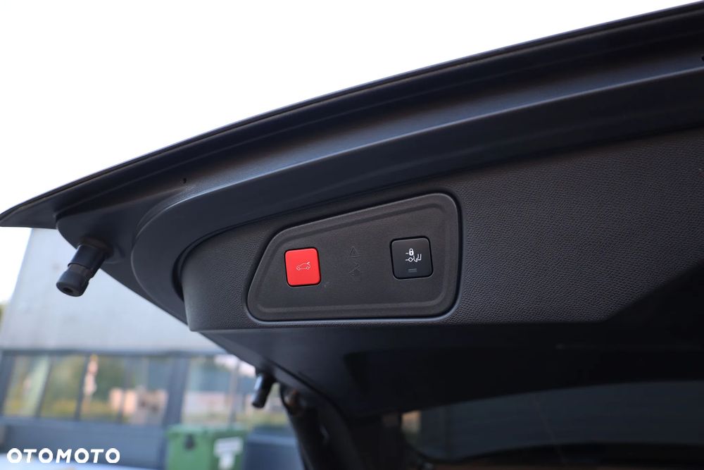 Peugeot 3008 225 e-EAT8 GT Pack - 34