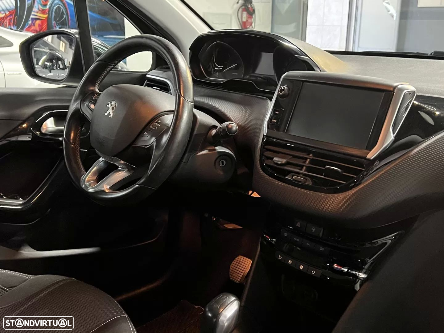 Peugeot 208 1.2 PureTech Allure - 6