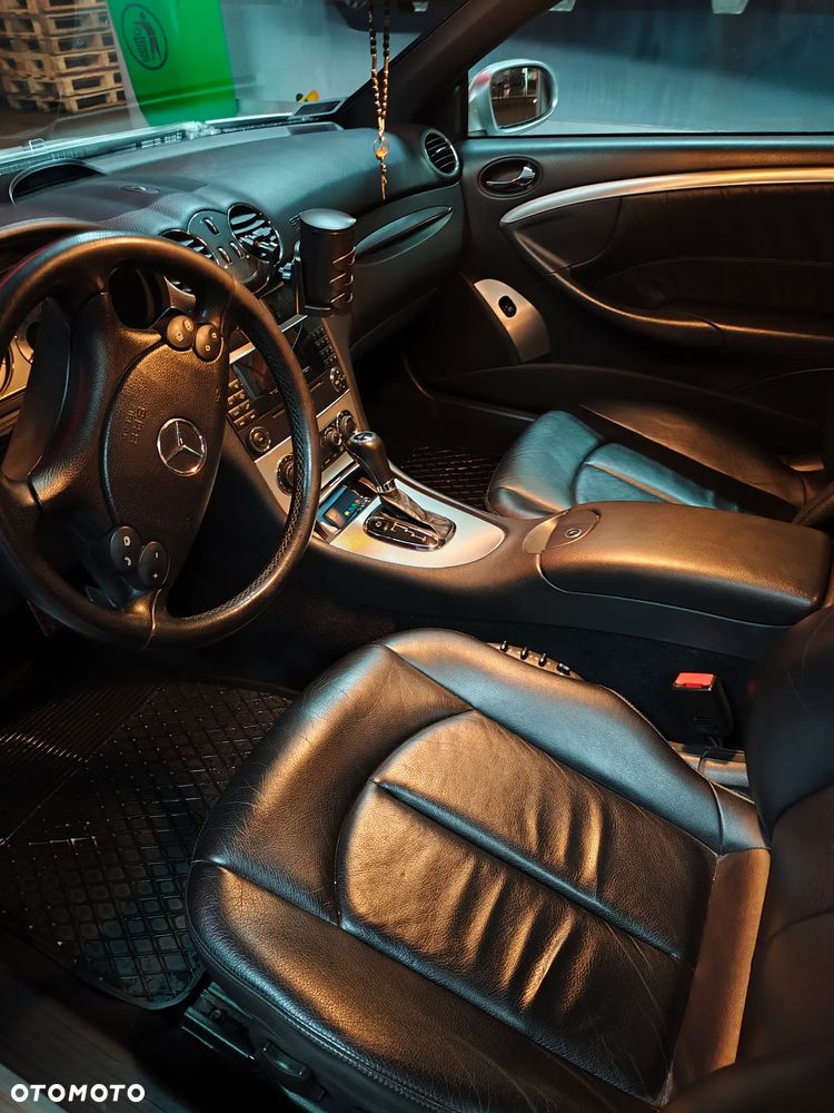 Mercedes-Benz CLK - 2